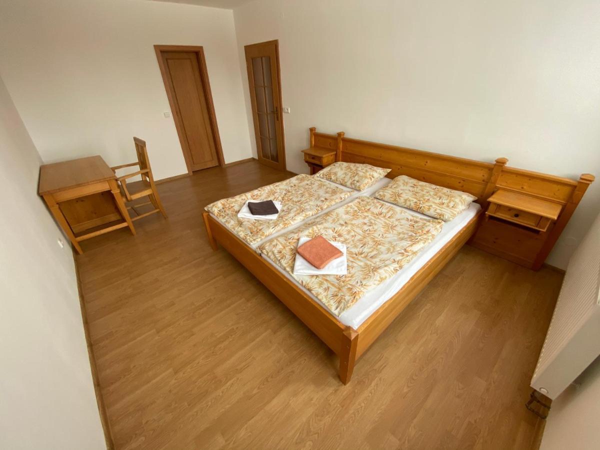 Česká Ves Hotel Zlaty Chlum מראה חיצוני תמונה