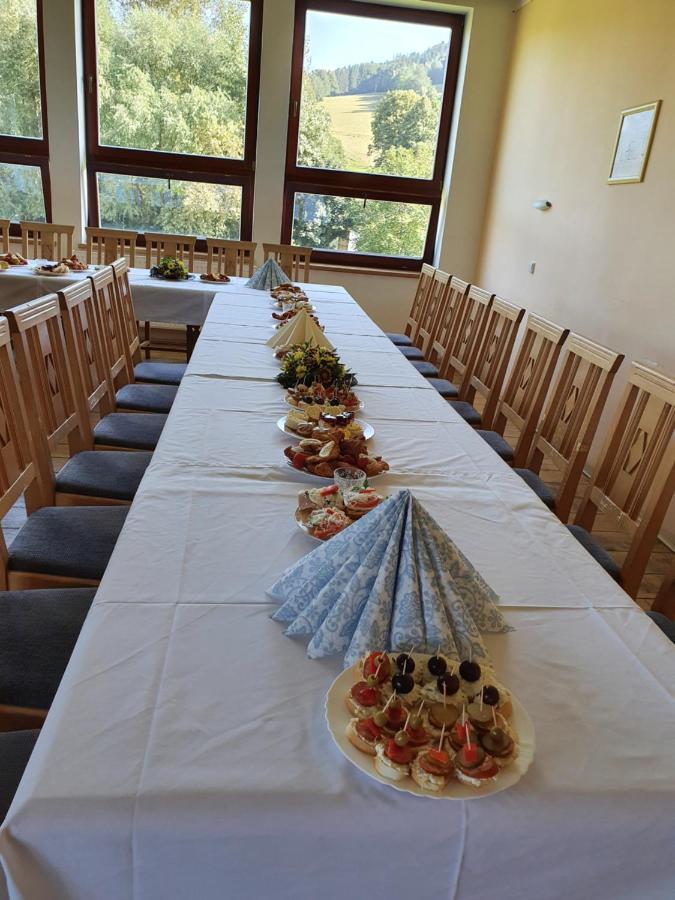 Česká Ves Hotel Zlaty Chlum מראה חיצוני תמונה