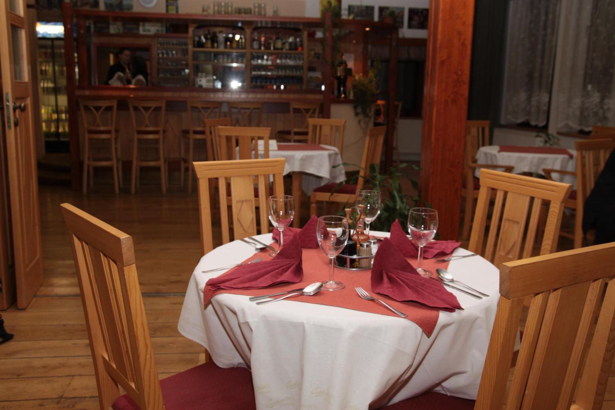 Česká Ves Hotel Zlaty Chlum מראה חיצוני תמונה